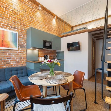 Oak Doors Apartament Przy Rynku Wroclaw Lägenhet Exteriör bild